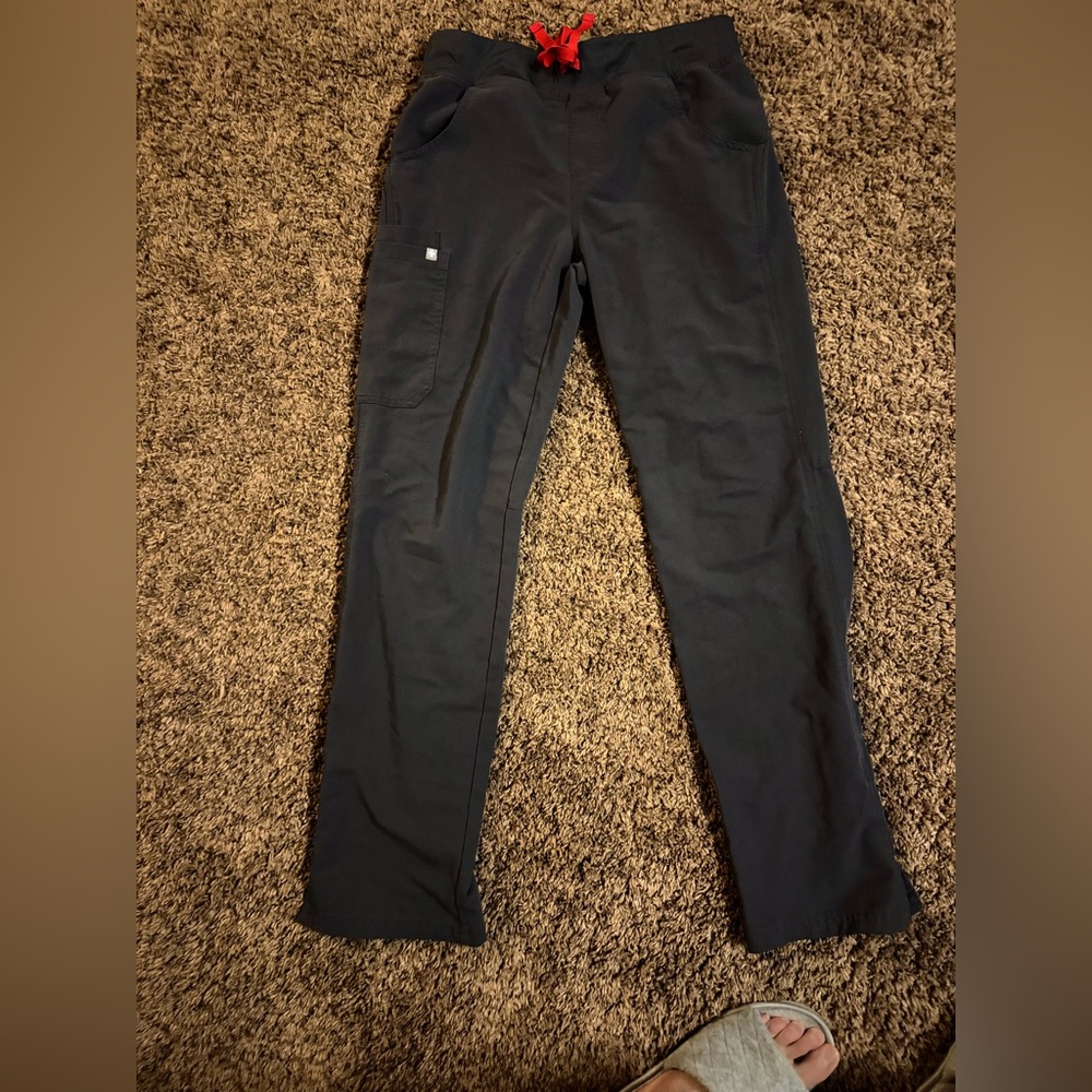 Small tall Figs scrub pants